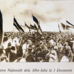 Fotografie realizată de Samuilă Mârza la 1 Decembrie 1918 cu participanții la Adunarea Națională de la Alba Iulia.